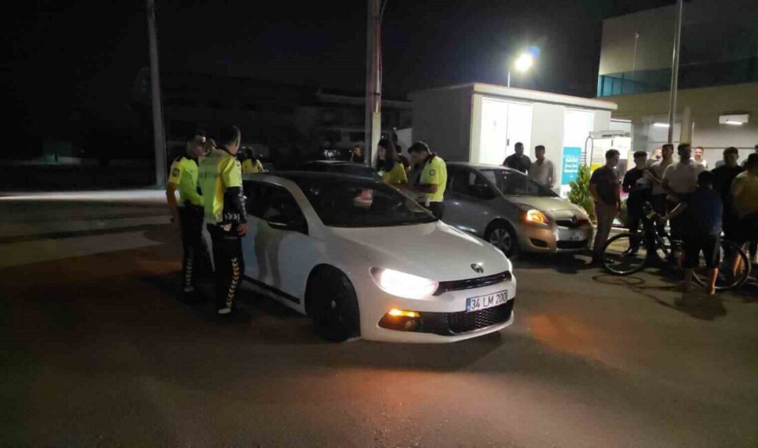 Bursa’nın İnegöl ilçesinde polisin “dur” ihtarına uymayan otomobil sürücüsü, aracı