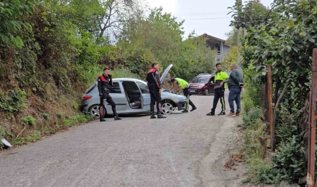 Zonguldak’ta jandarma uygulama noktasında “dur” ihtarına uymayarak kaçan sürücü, kaza