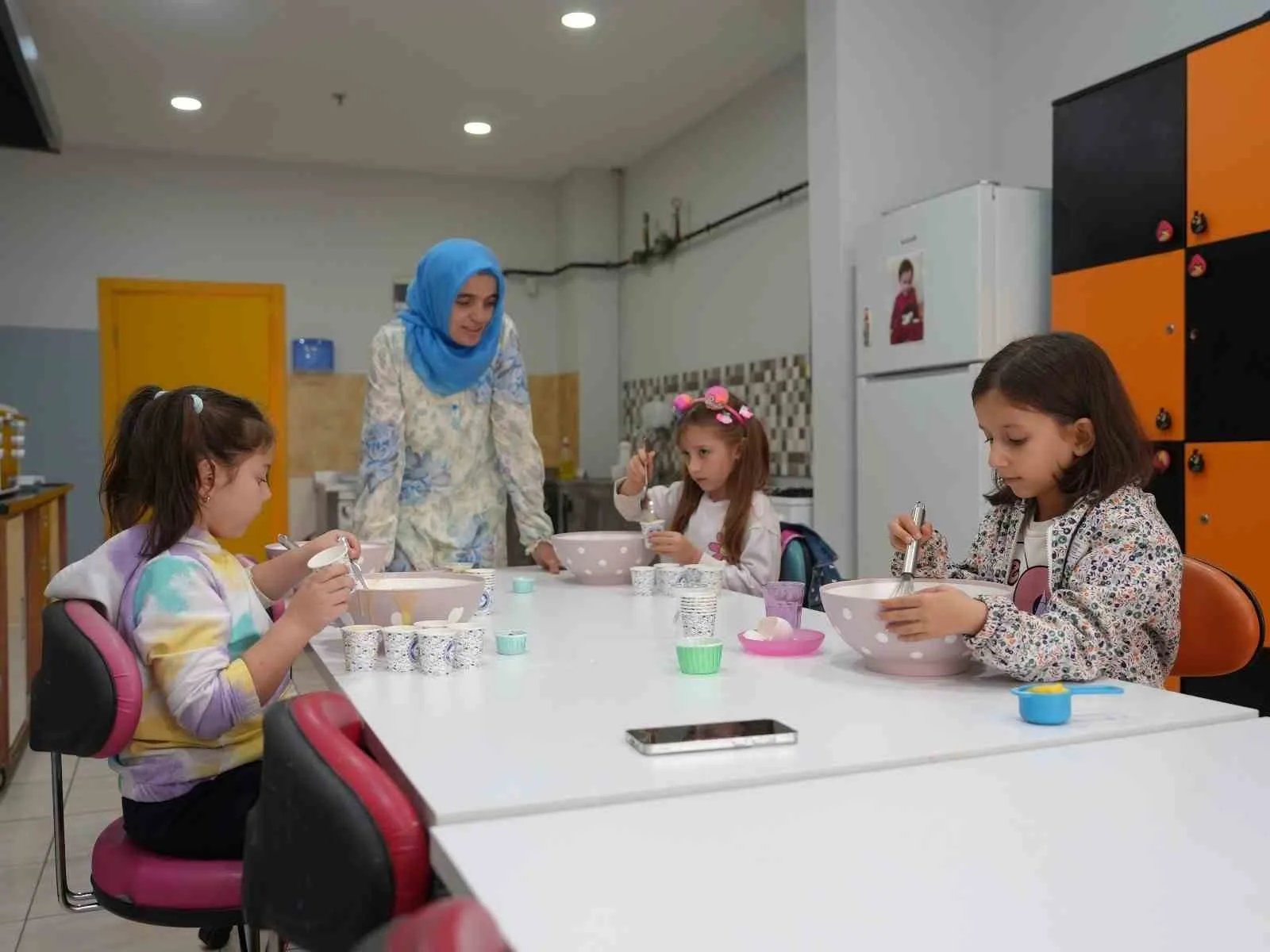 Düzce Belediyesi Çocuk Üniversitesi’nde yeni eğitim-öğretim dönemi başladı. 5-14 yaş