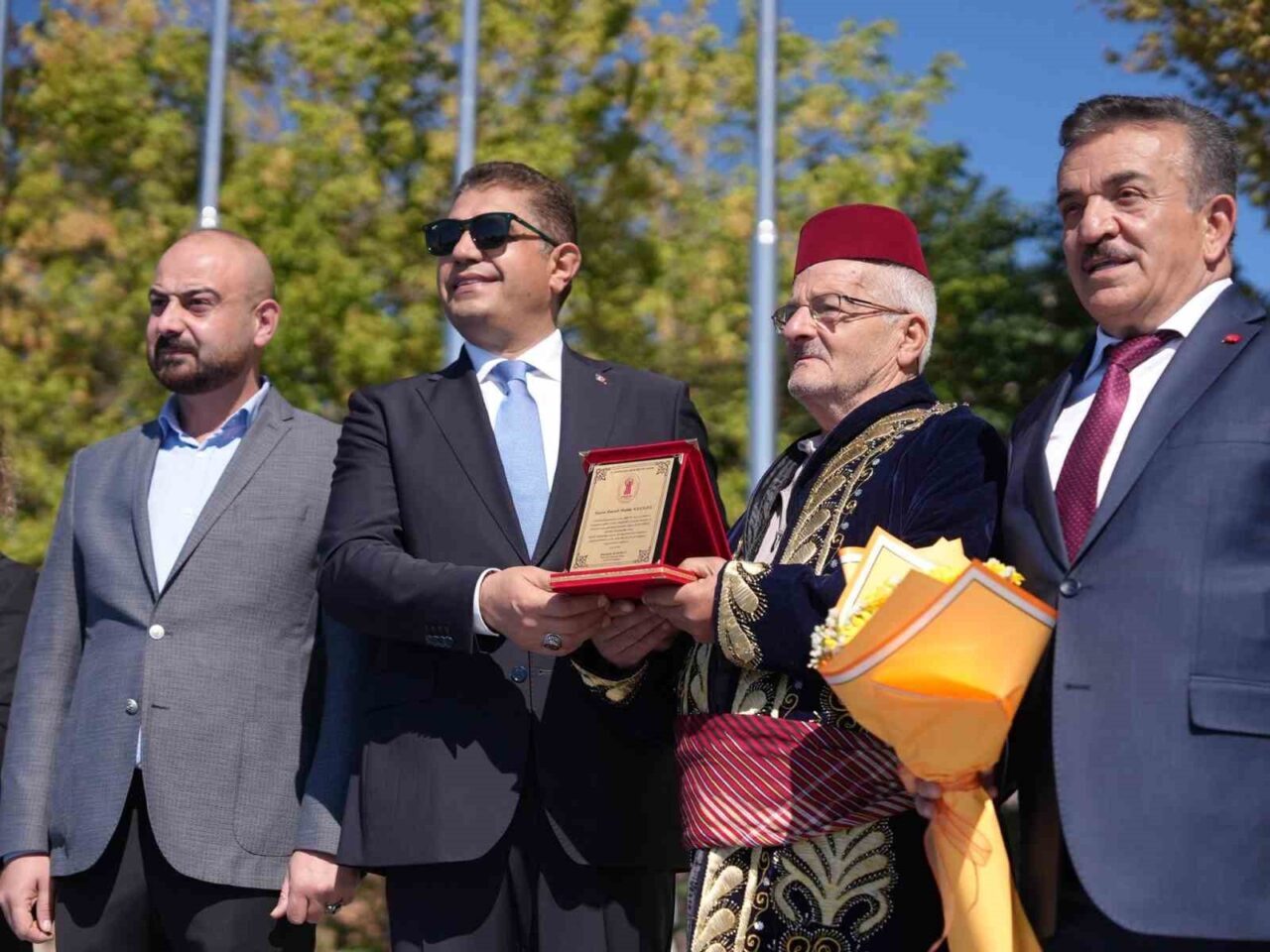 Düzce’de Ahilik Haftası etkinlikleri yürüyüş ve törenle başladı. Kutlama renkli