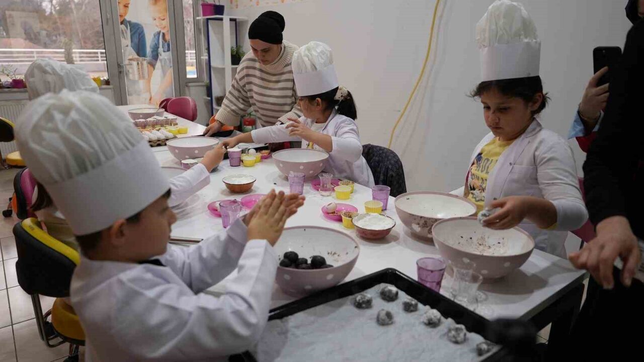 Düzce Belediyesi Çocuk Üniversitesi yoğun yaz döneminin ardından 2025-2026 eğitim