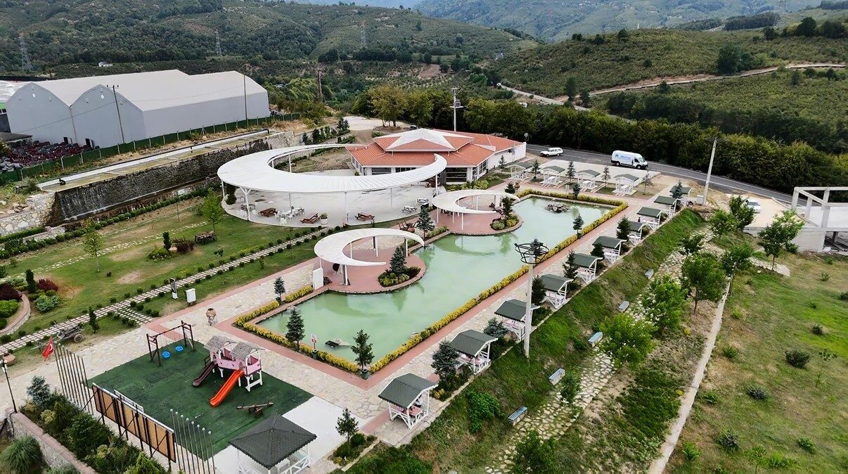 Düzce’nın Cumayeri ilçesinde 200 dönüm alana kurulan ve mimari yapısıyla