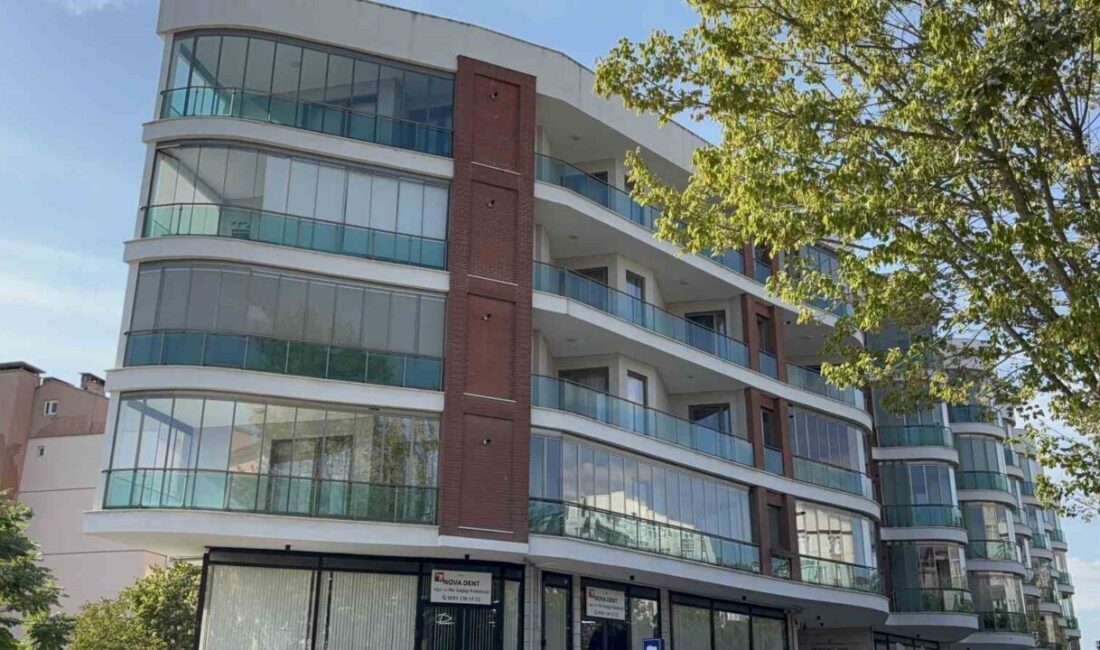 Edirne’de Belediye Başkanı Filiz Gencan’ın da ikamet ettiği sitede açılan