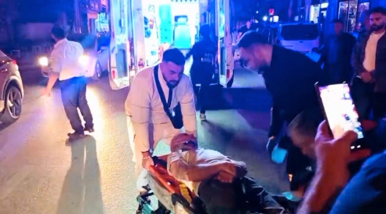 Edirne’de yolun karşısına geçmeye çalışan bir kişi, otomobilin çarpması sonucu