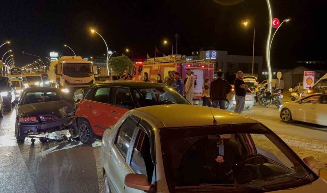 Edirne’de dört aracın karıştığı zincirleme kazada 1 kişi yaralandı. Kazada