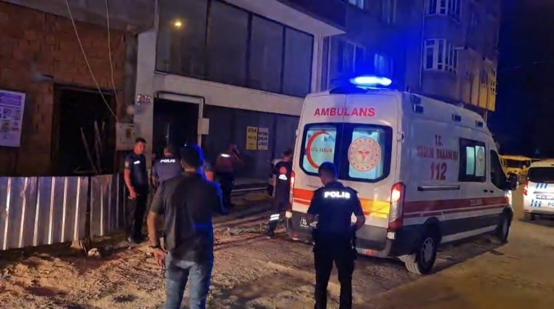 Balıkesir’in Edremit ilçesinde Camivasat Mahallesi 5040 Sokak’ta bulunan bir inşaat