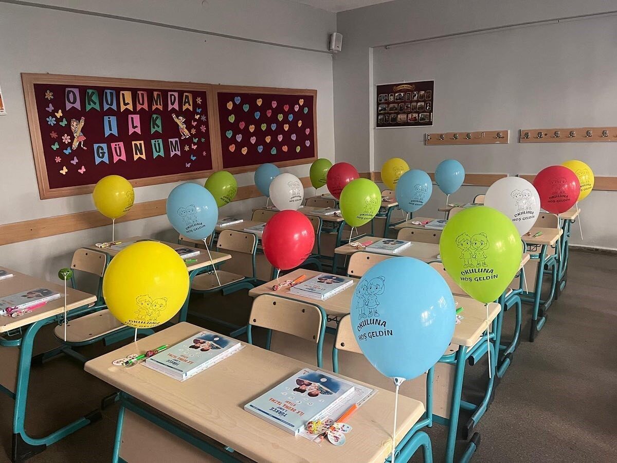 Yeni eğitim öğretim dönemi kapsamında Aydın’ın Efeler ilçesine gönderilen ücretsiz