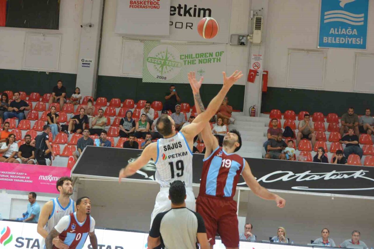 Türkiye Sigorta Basketbol Süper Ligi’nde mücadele eden Aliağa Petkimspor ile