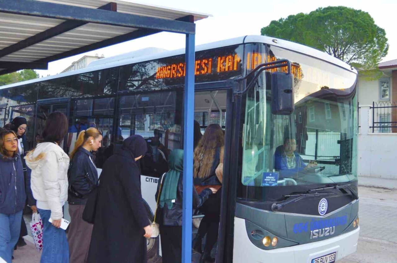 Ege Üniversitesi, yeni eğitim-öğretim yılına girerken öğrencilerinin kampüs içerisinde güvenli,