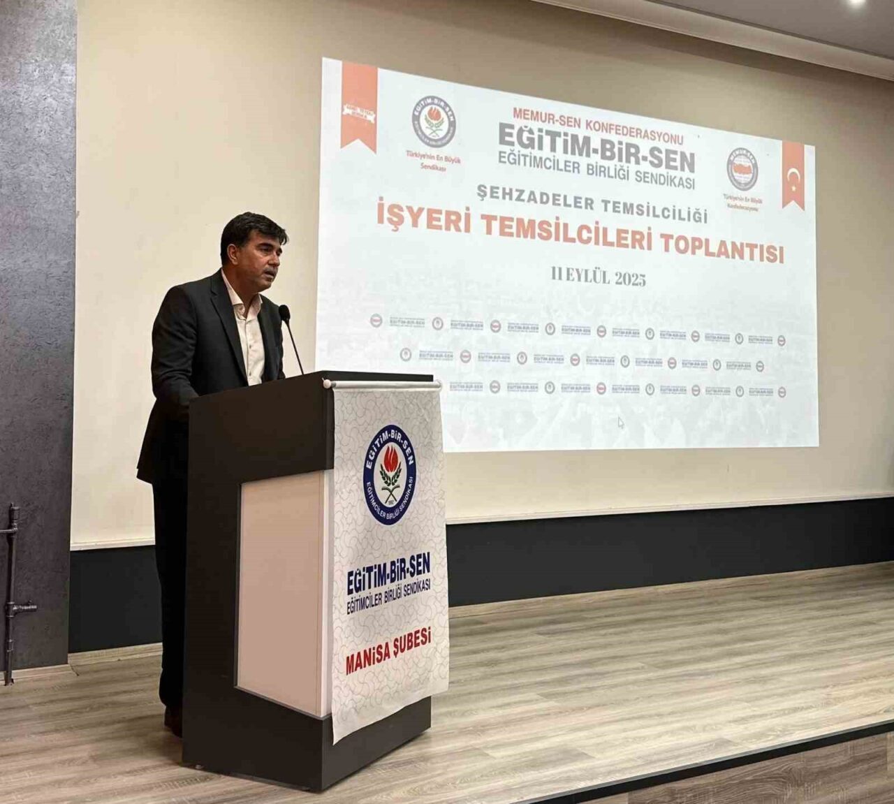 Memur Sen Manisa İl Temsilcisi ve Eğitim Bir Sen Manisa