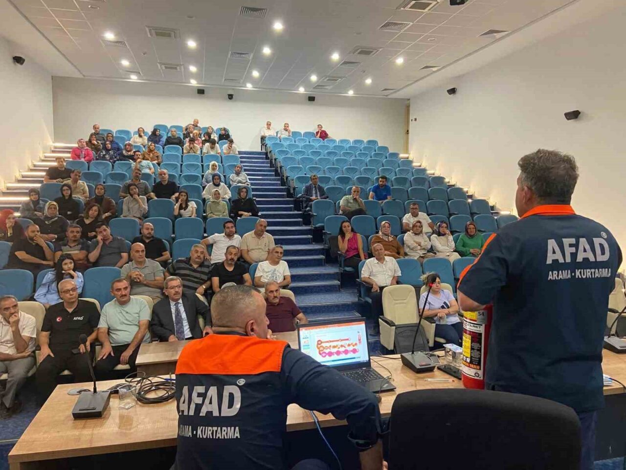 Elazığ Sosyal Güvenlik İl Müdürlüğü personeline yönelik afet farkındalık, yangın
