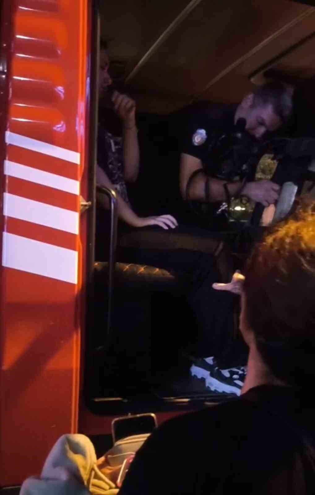 Elazığ’da bulunan bir kurs merkezinin asansöründe 1 saate yakın mahsur