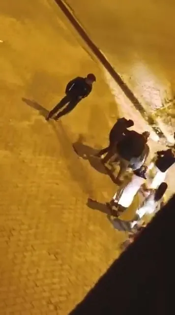 Elazığ’da iki grup arasında çıkan tekmeli yumruklu kavgada bir kişi