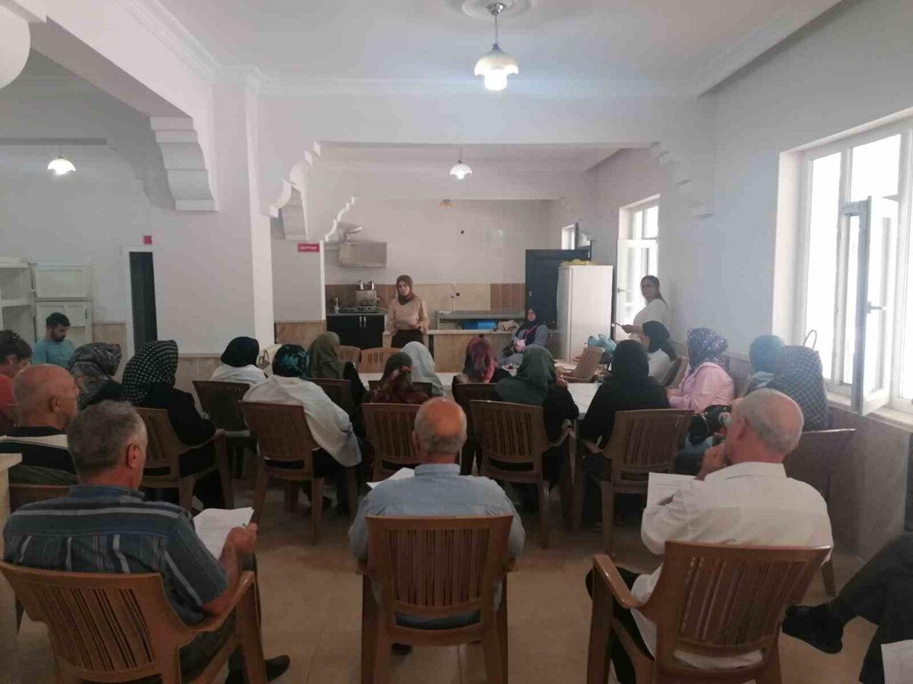 Elazığ’da Sağlıklı Hayat Akademisi Projesi kapsamında Altınçevre köyü sakinlerine eğitim
