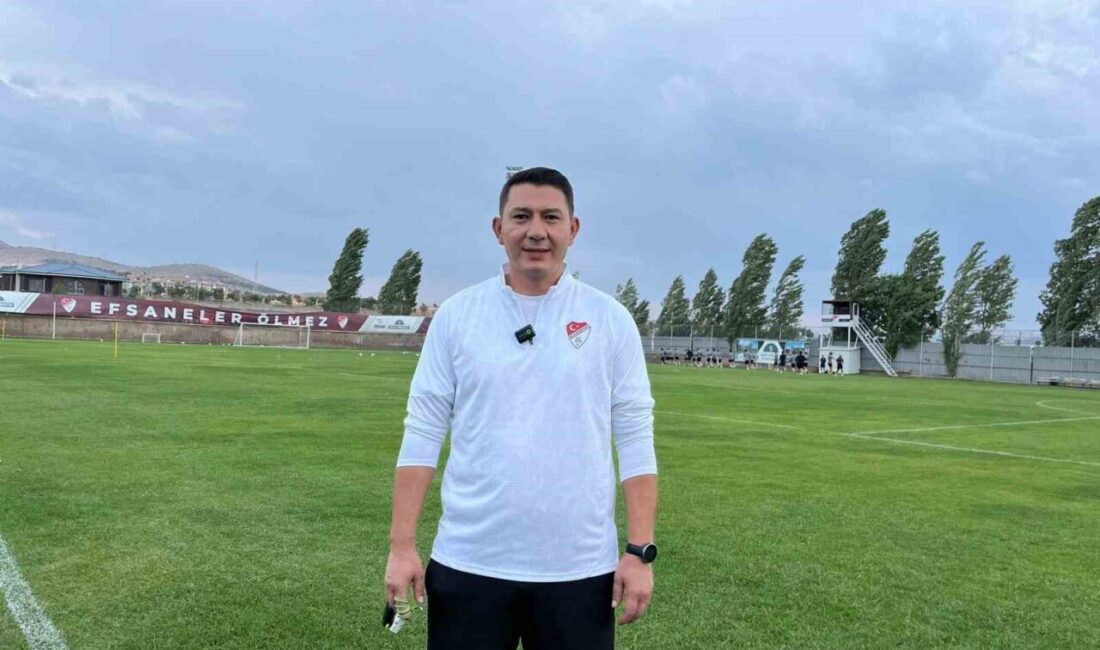 Elazığspor Teknik Direktörü Fırat Gül, “Bizim için bu sezonun tek