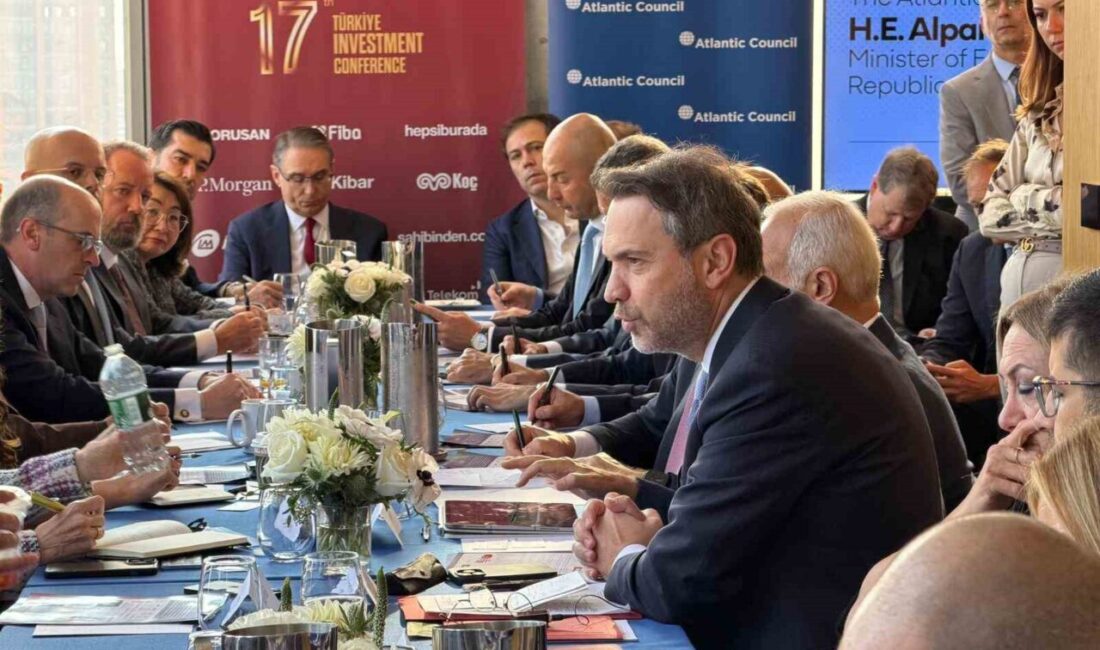 Enerji ve Tabii Kaynaklar Bakanı Alparslan Bayraktar, “Rüzgar ve güneş