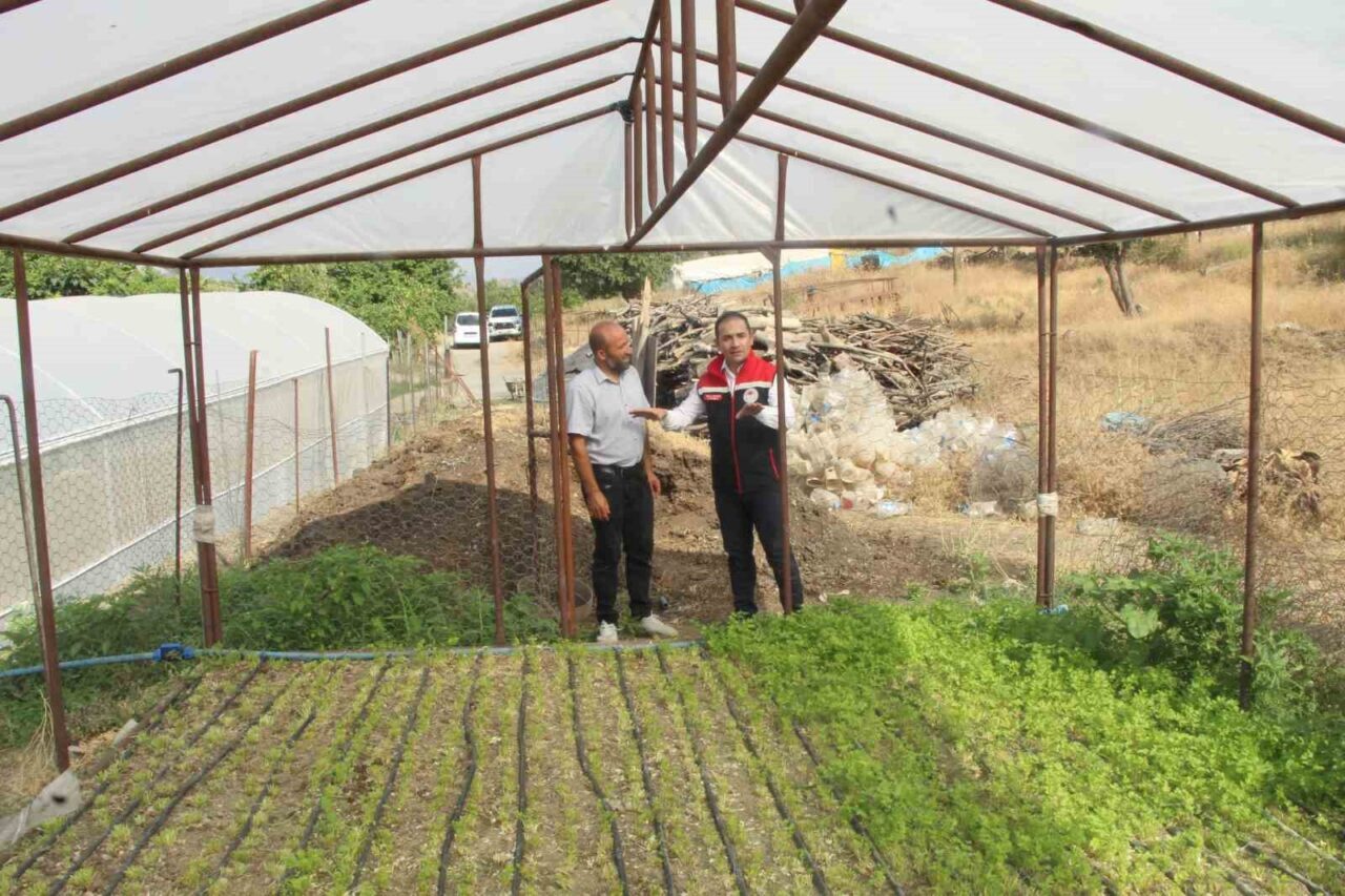 Şırnak’ın Uludere ilçesinde yaşayan çiftçi Mahmut Yaman, 3’ü engelli olan