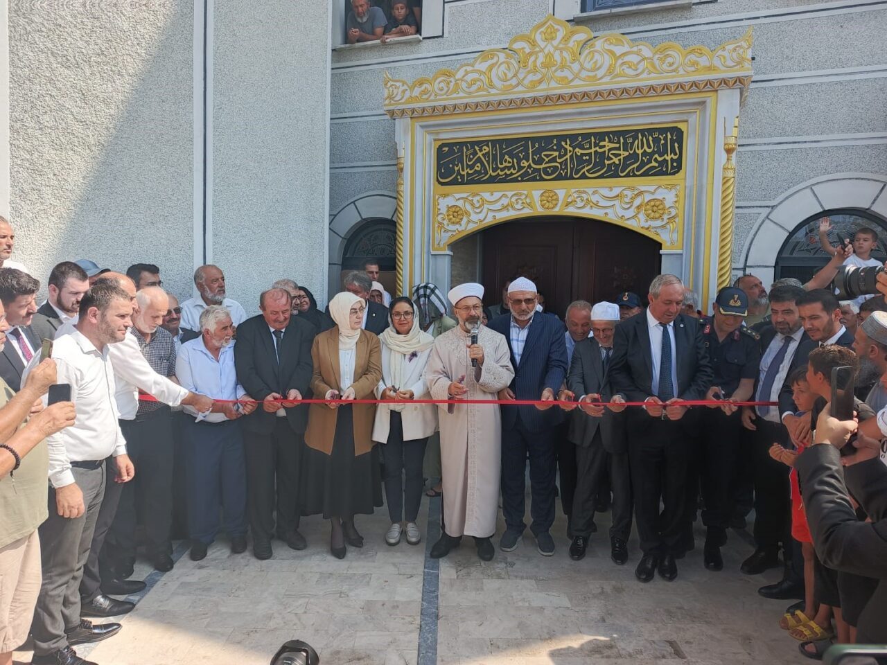 Diyanet İşleri Başkanı Prof. Dr. Ali Erbaş, Yalova’nın Çınarcık ilçesine