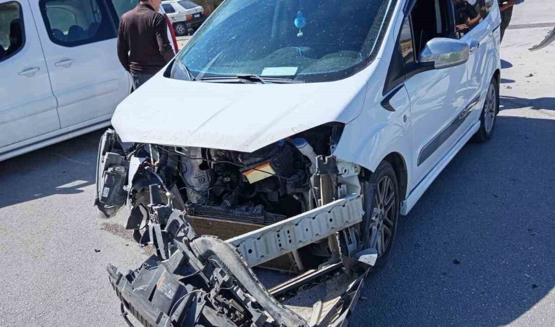 Van’ın Erciş ilçesinde meydana gelen trafik kazasında 1 kişi yaralandı.