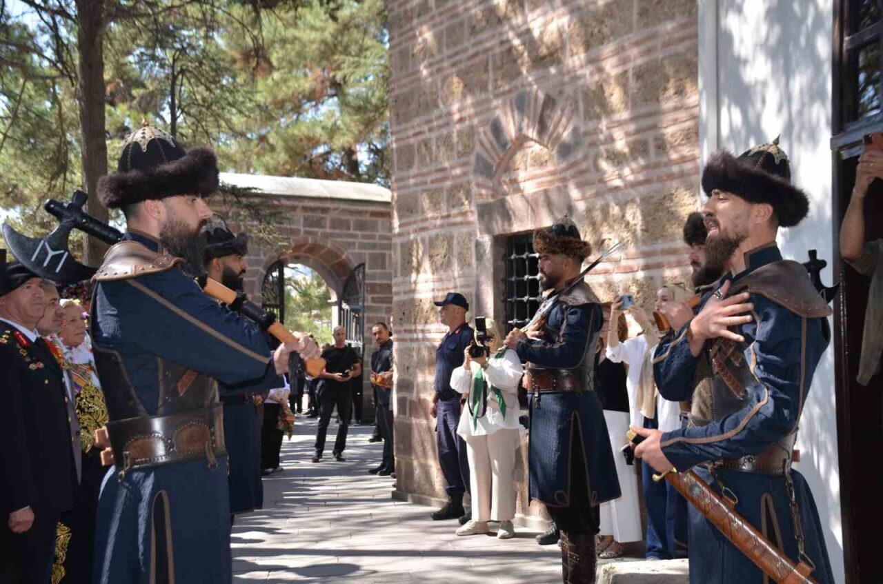 Bilecik’in Söğüt ilçesinde bu yıl 744’üncüsü düzenlenen Ertuğrul Gazi’yi Anma