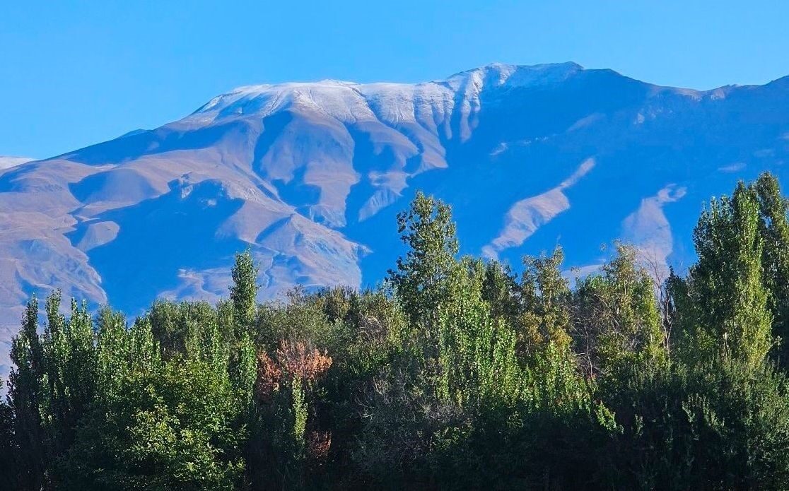 Erzincan’da 3 bin 549 metre yüksekliğindeki Keşiş Dağı’nın zirve noktası