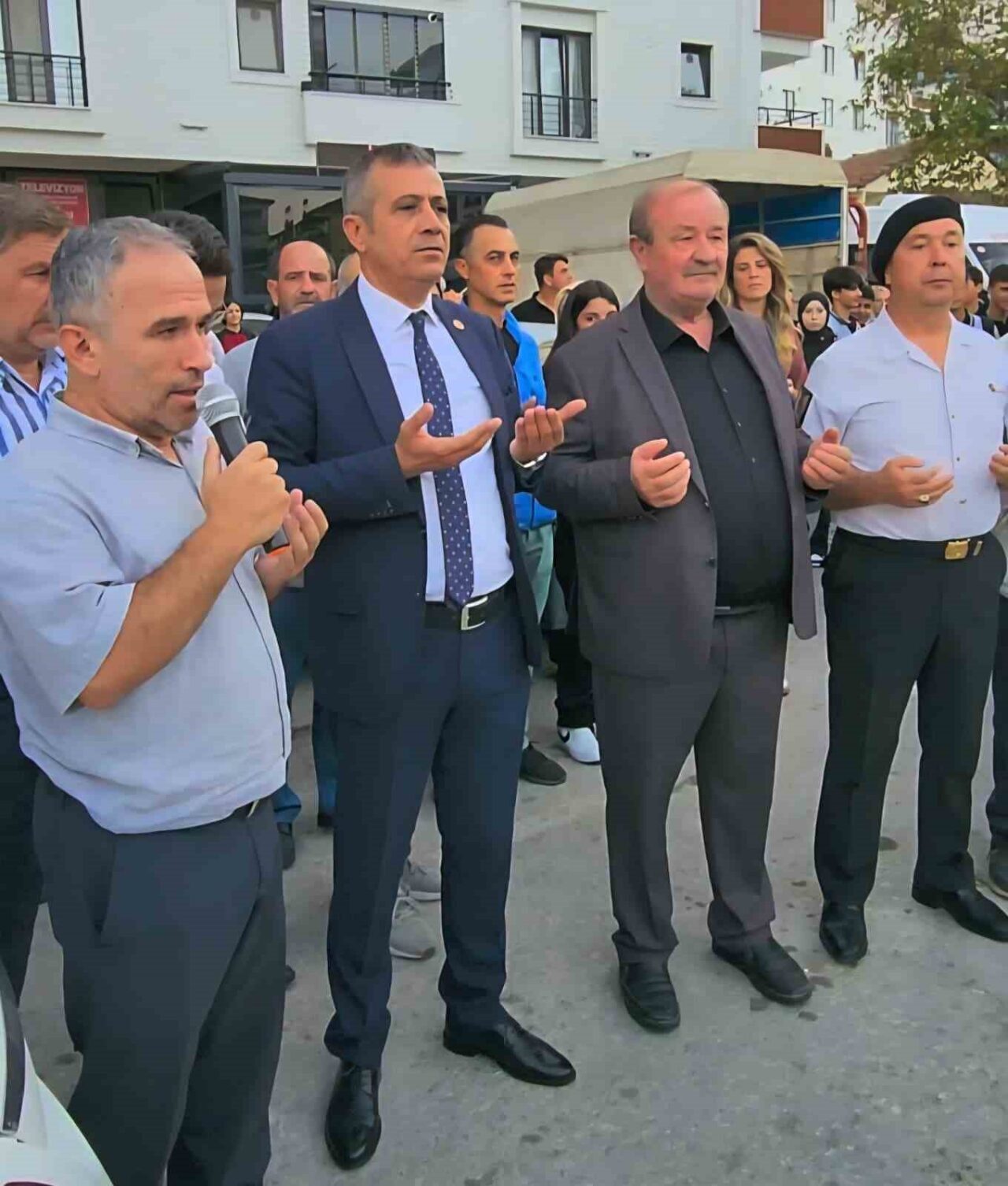 Yalova’nın Çınarcık ilçesine bağlı Esenköy beldesinde 6 yıldır ücretsiz olarak