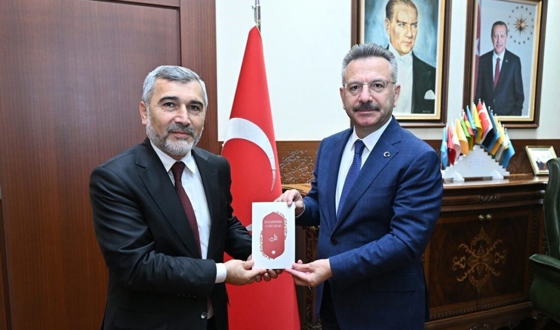 Eskişehir Valisi Hüseyin Aksoy, Mevlid-i Nebi Haftası münasebetiyle Eskişehir İl