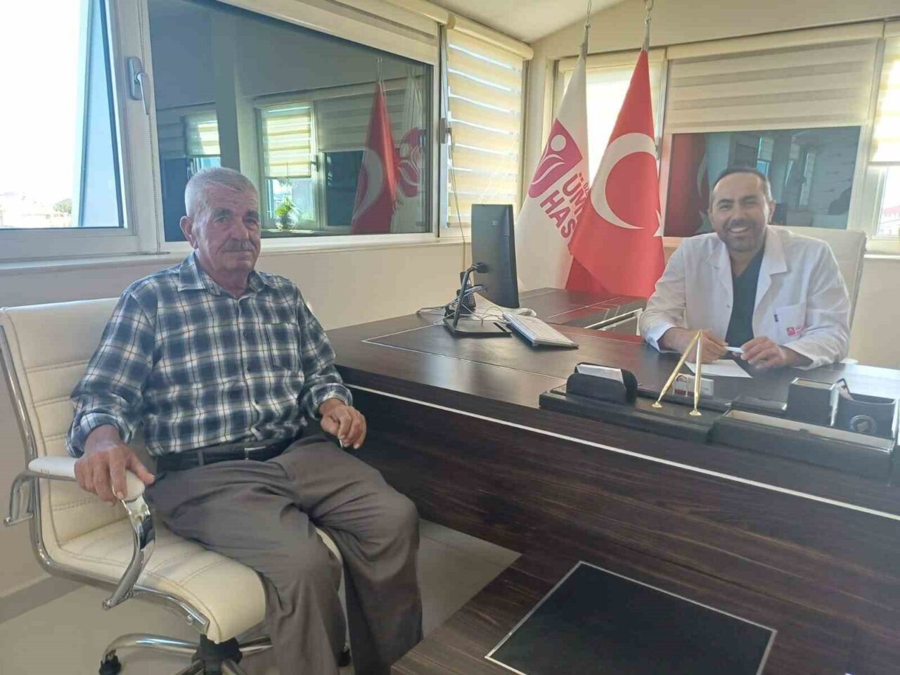 Eskişehir’de yaşayan 72 yaşındaki Mustafa Özkan’ın rektum bölgesindeki 8 santimetre