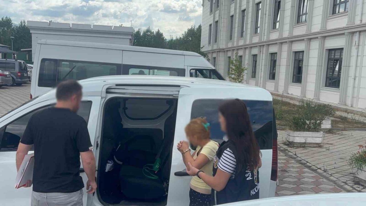 Kocaeli’nin İzmit ilçesinde bir evden 300 bin TL değerinde ziynet