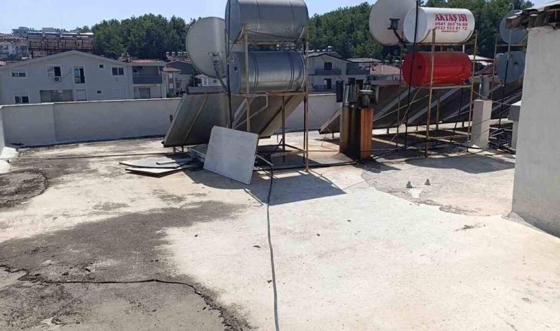 Antalya’da evde unuttuğu anahtar yüzünden ikametine giremeyen futbol okulu işletmecisi