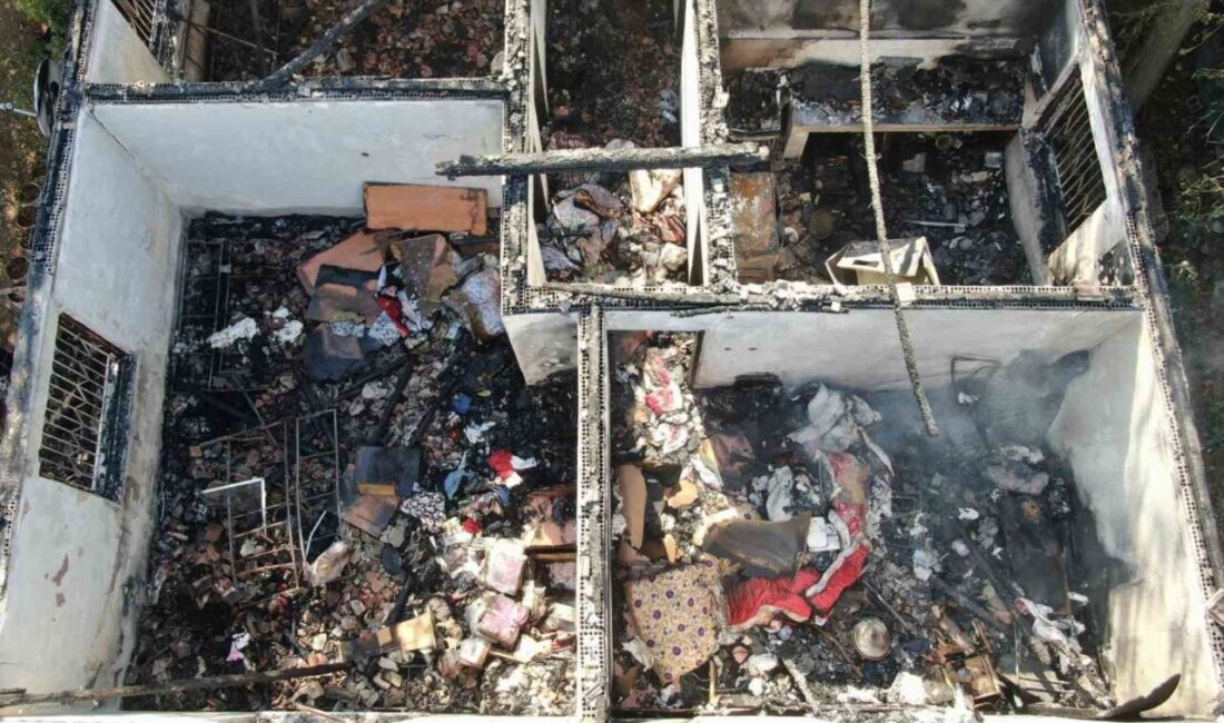 Antalya’da önceki gün çıkan yangında son anda küçük kızını dışarı