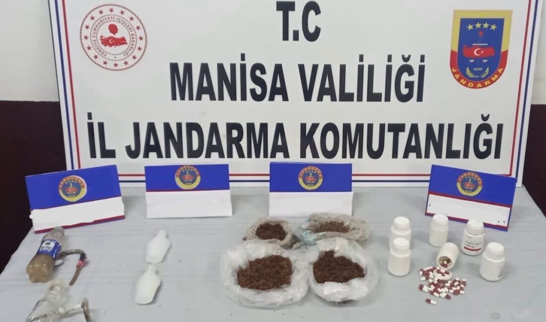 Manisa’nın Kırkağaç ilçesinde jandarma ekiplerinin düzenlediği operasyonda 1 kilo 120