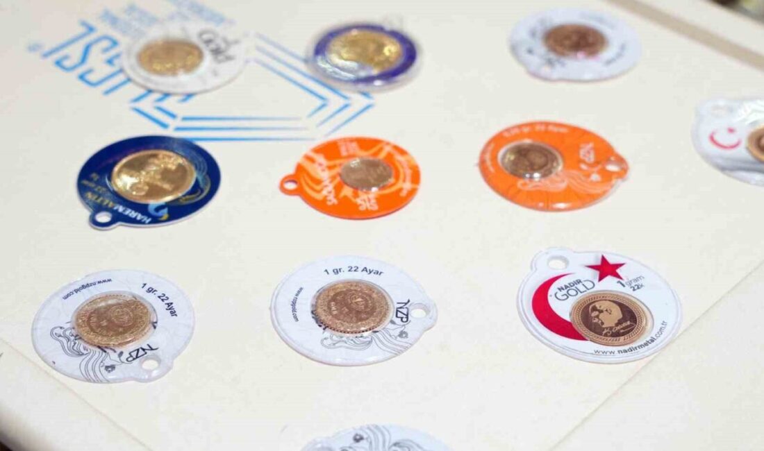 Ons ve gram altın Fed’in faiz indirimi beklentileriyle rekor yükselişine