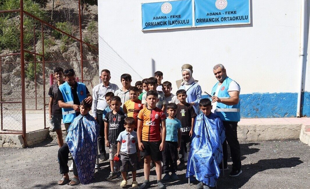 Adana’nın Feke ilçesinde Belediyesi yeni eğitim-öğretim yılı öncesinde kırsal mahallelerdeki