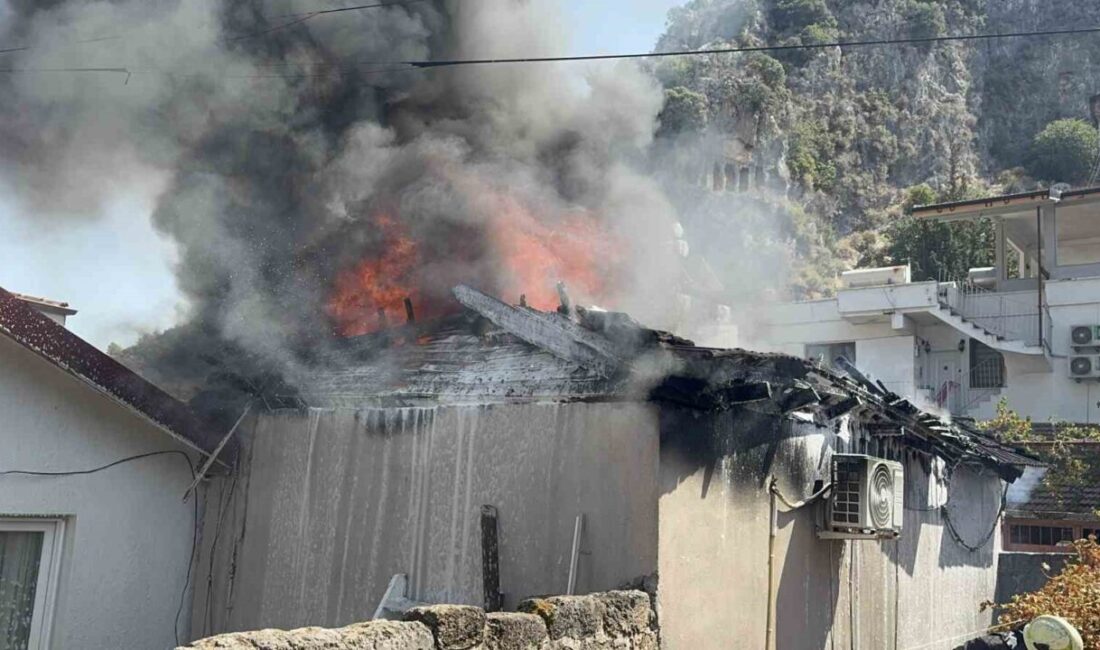 Muğla’nın Fethiye ilçesinde tek katlı bir evde çıkan yangın korkuturken,