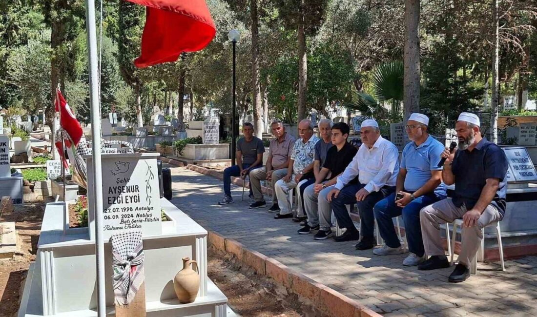 İşgal altındaki Batı Şeria’da Filistinlilere destek amacıyla gösteriye katılan Türk