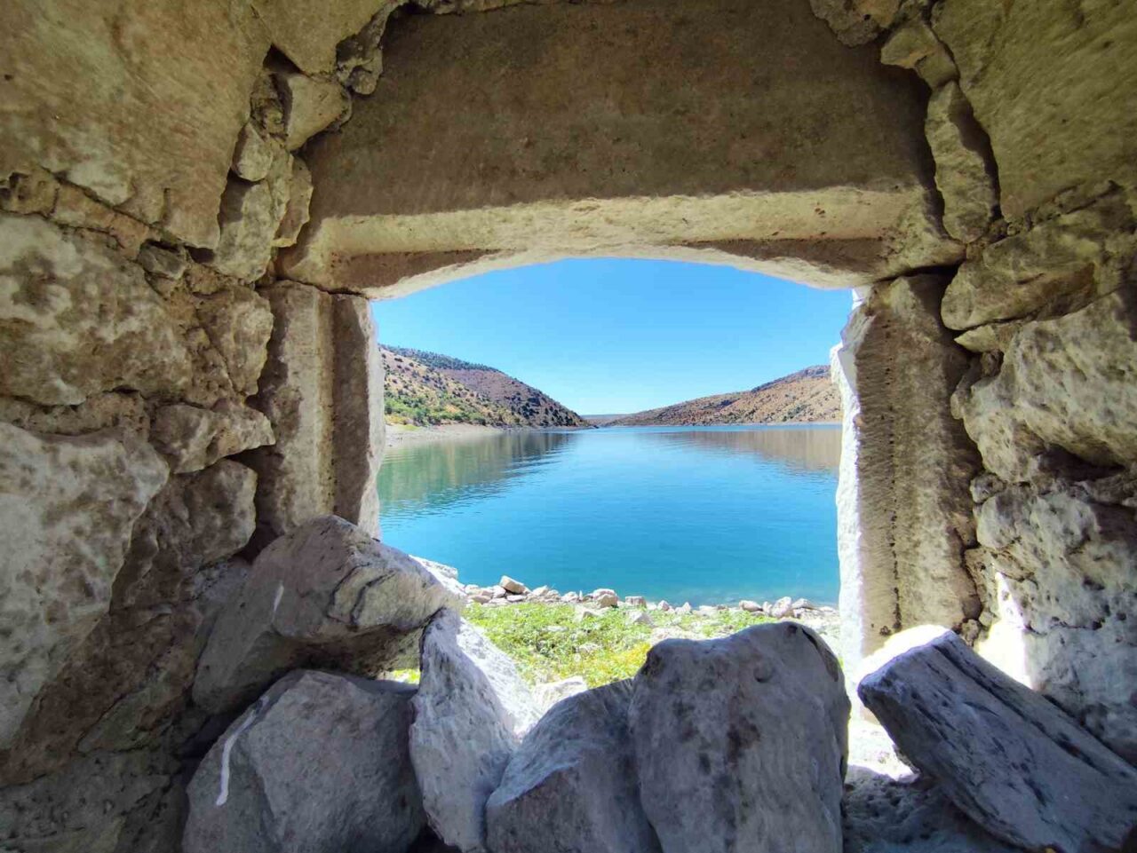 Fırat’ın Kayıp Mirası Araştırma Platformu Miyadin (Gemici) kilisesini ziyaret ederek,