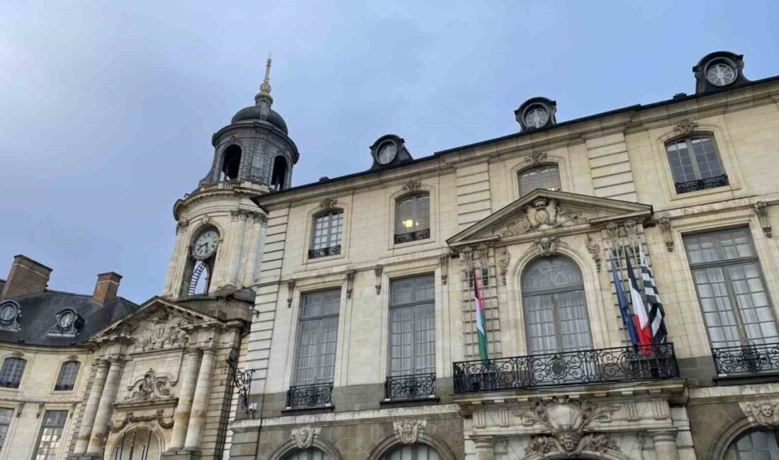 Fransa’nın Filistin Devleti’ni resmen tanınması beklenirken, ülke genelinde 52 belediye