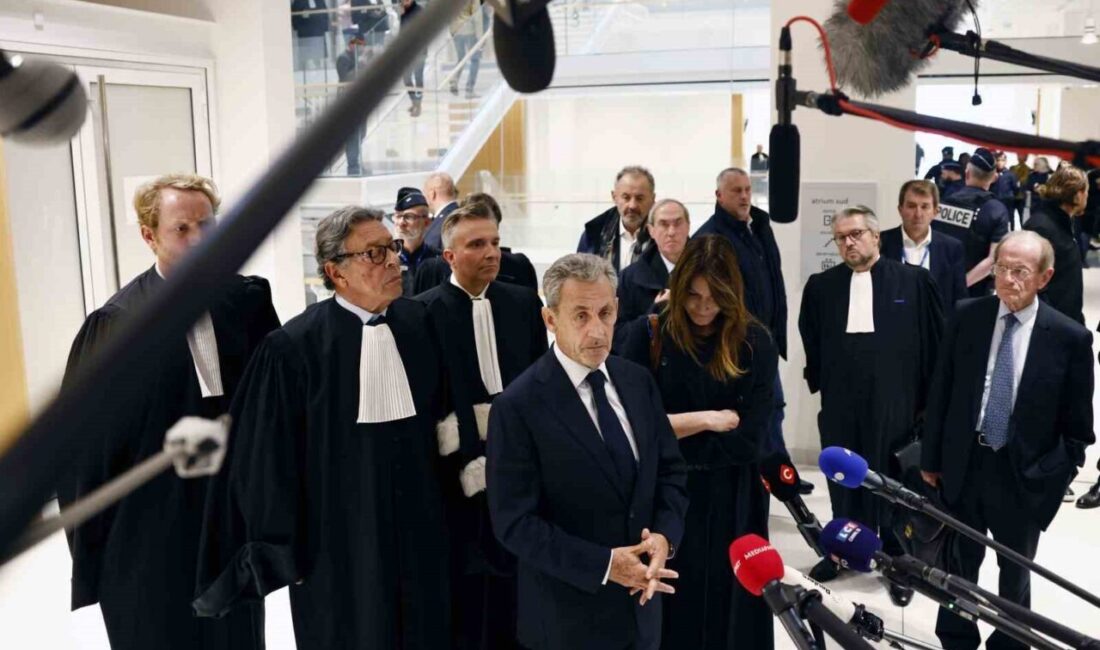 Fransa’nın eski Cumhurbaşkanı Nicolas Sarkozy, 2007 seçim kampanyasında Libya’dan yasa