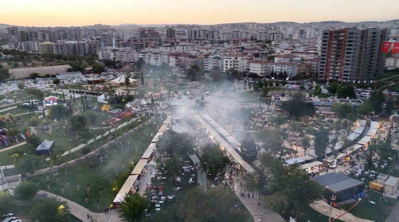 Gaziantep’te bu sene 3’üncüsü düzenlenen Kültür Yolu Festivali Uluslararası Gaziantep