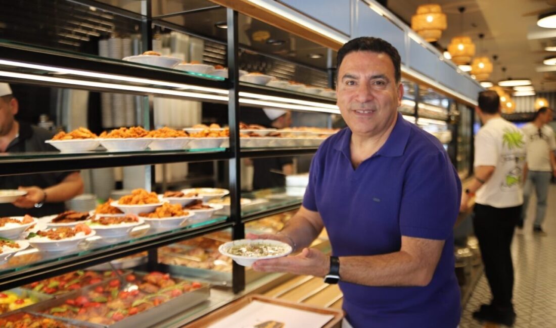 Gaziantep’in köklü lezzetlerini yaşatmaya devam eden Namık Baydar Sofrası, bu