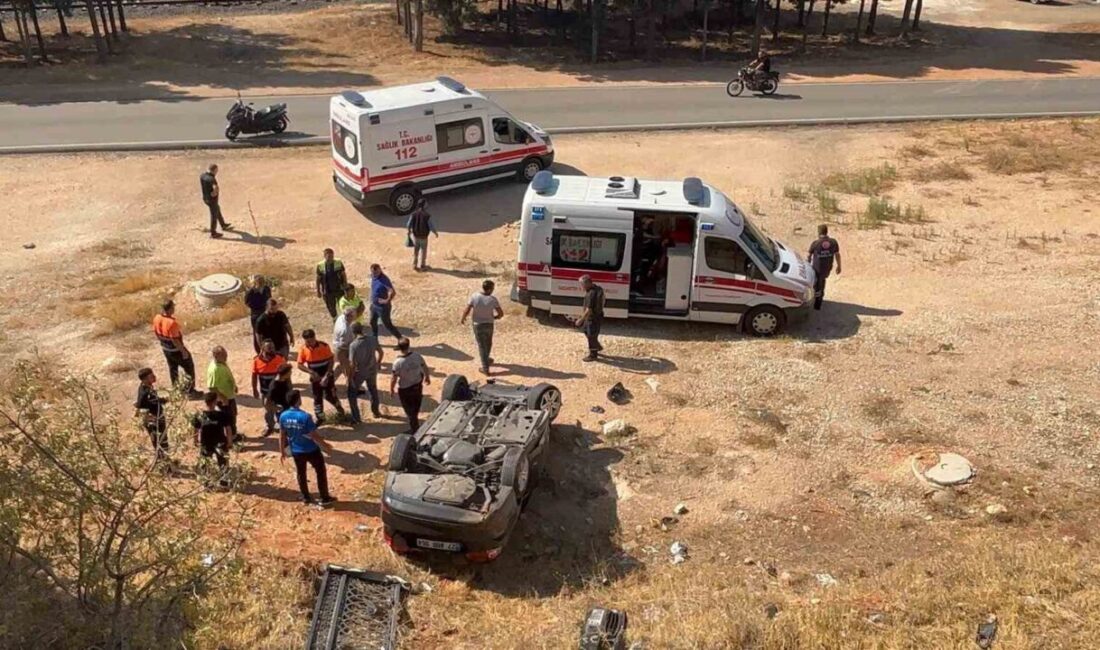 Gaziantep’te meydana gelen kazada kaldırımı ve demir bariyerleri aşarak 5