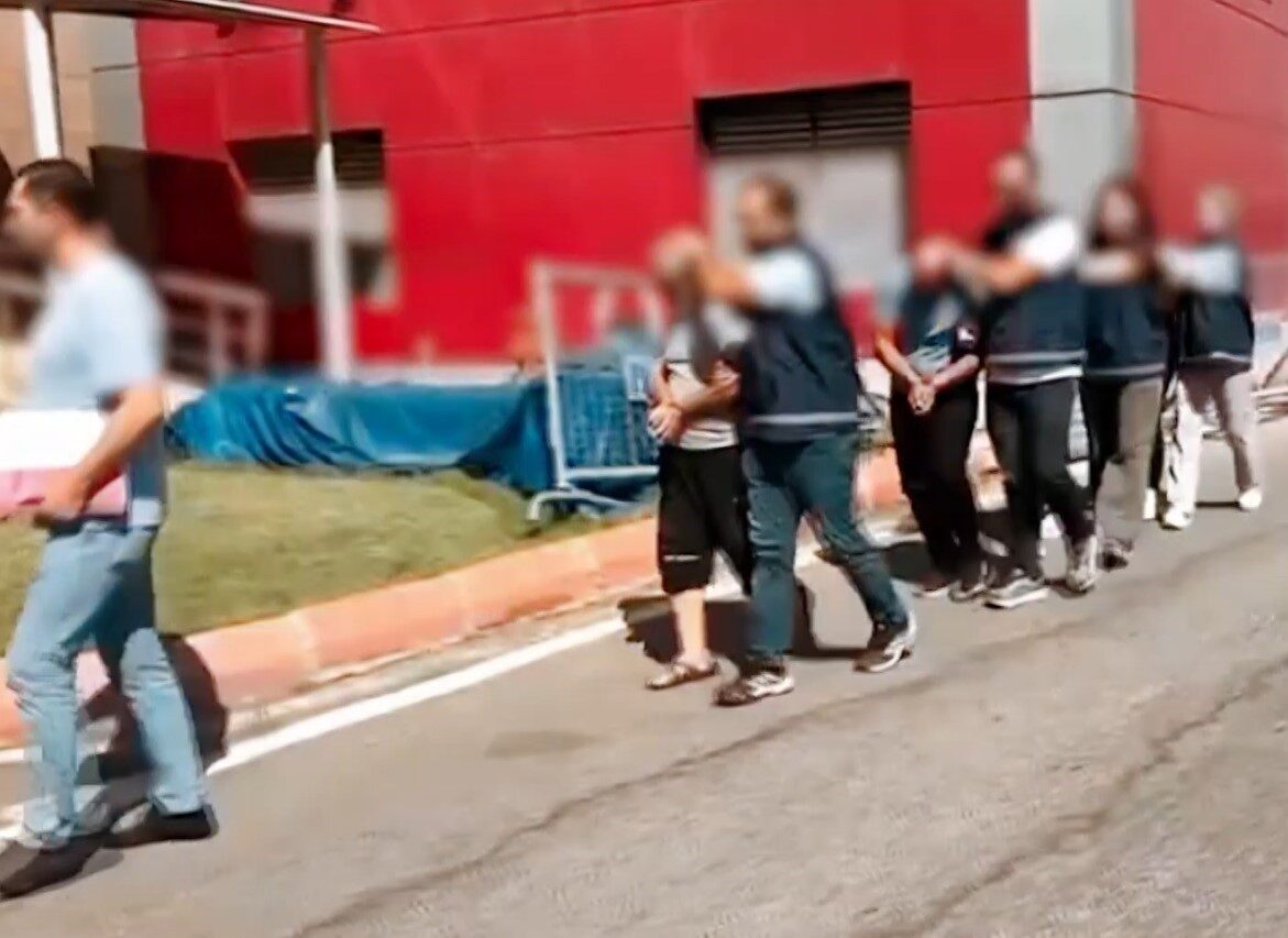 Gaziantep’te masaj salonu adı altında fuhuş yapıldığı tespit edilen işyerine