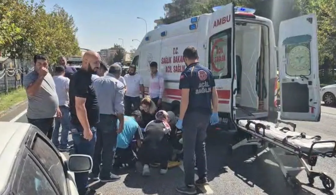 Gaziantep’te İpekyolu üzerinde meydana gelen zincirleme trafik kazasında aralarında iki