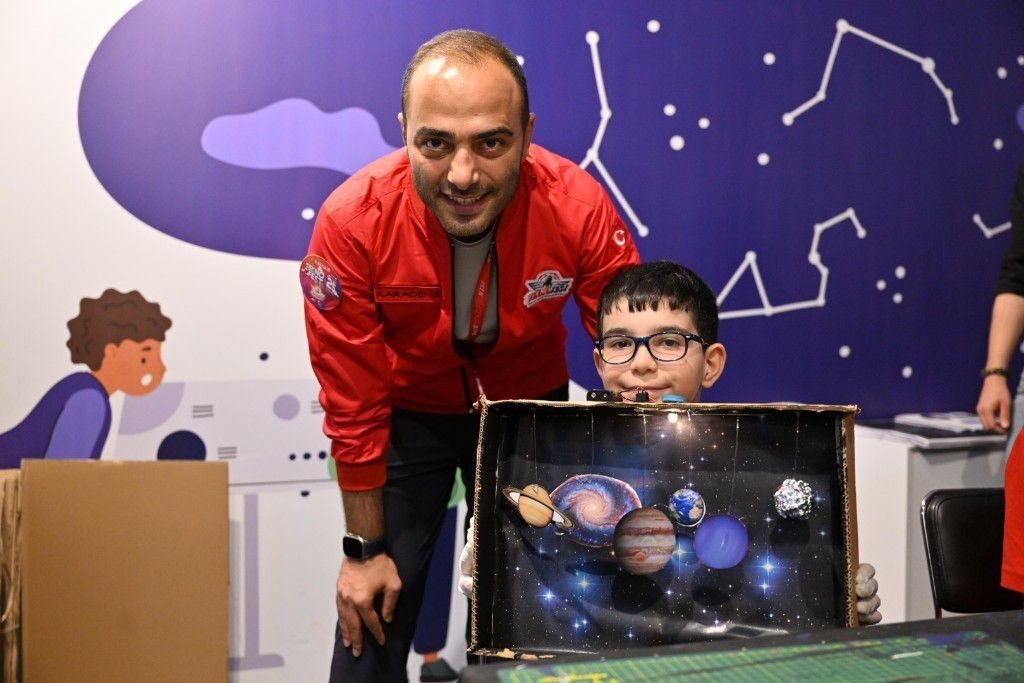 Gaziosmanpaşa Belediye Başkan Vekili Eray Karadeniz, Havacılık, Uzay ve Teknoloji