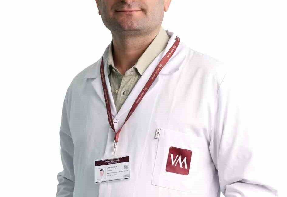 Kadın Hastalıkları ve Doğum Uzmanı Doç. Dr. Talip Karaçor, her