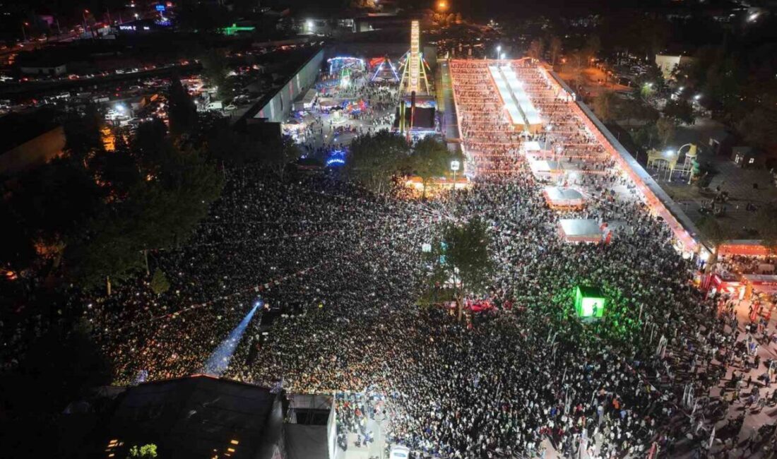 Kahramanmaraş’ta bir ay boyunca düzenlenen geleneksel Ağustos fuarına 2,5 milyon