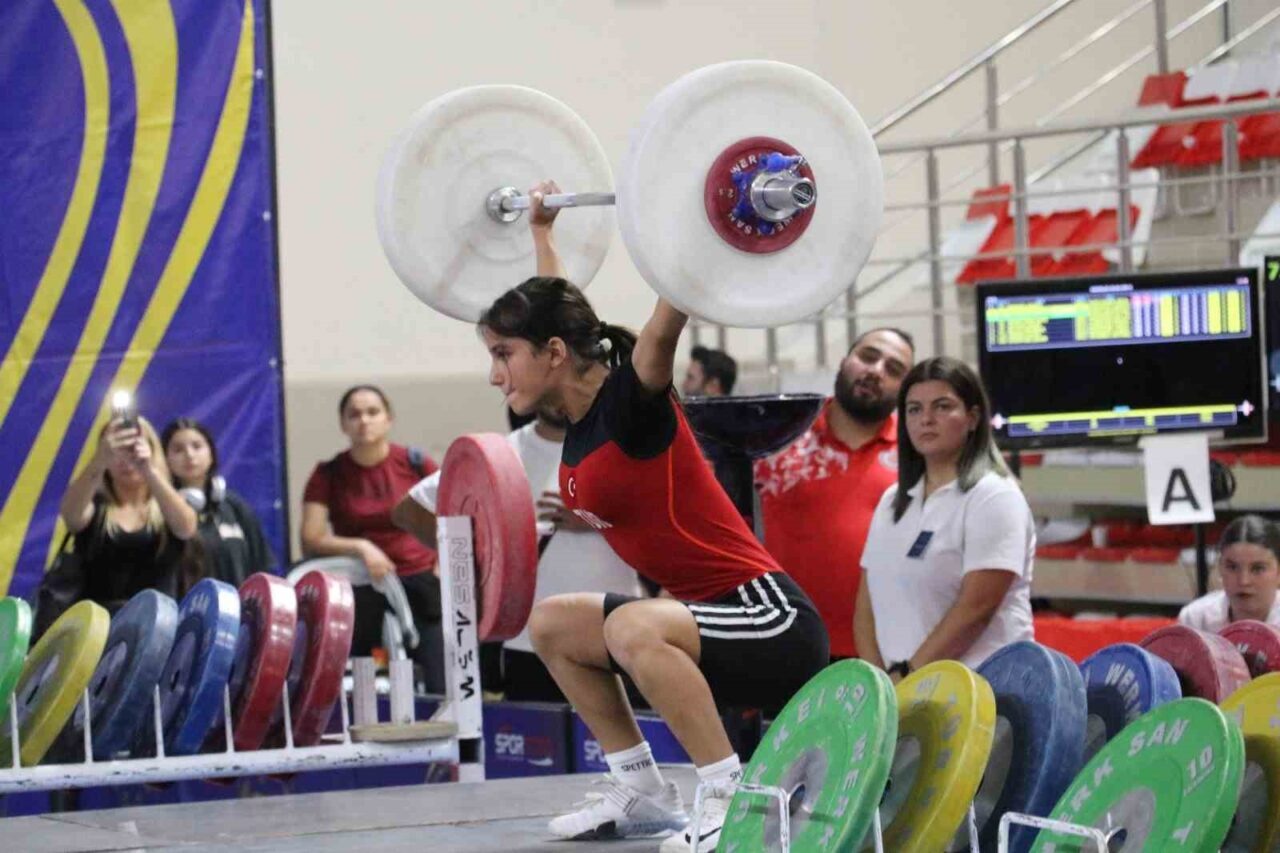 Türkiye Halter Federasyonu tarafından düzenlenen Gençler Kulüpler Türkiye Halter Şampiyonası,