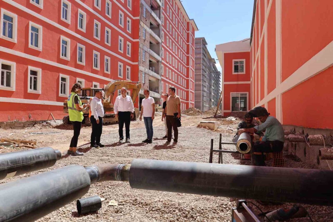 Bilecik Şeyh Edebali Üniversitesi yanında yapımı devam Kredi Yurtlar Kurumu