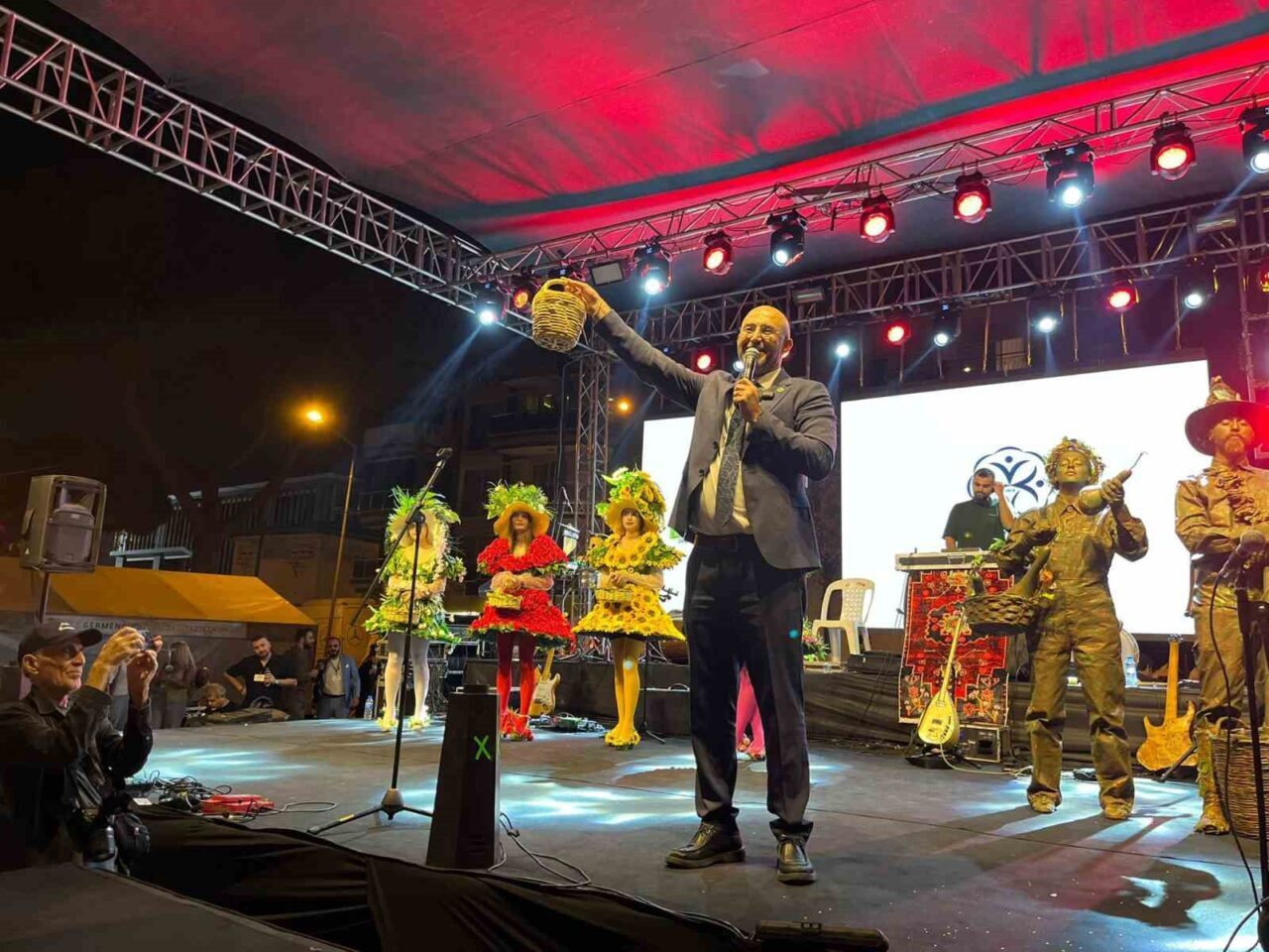 Aydın’ın Germencik ilçesinde bu yıl 21’incisi düzenlenen Germencik İncir Festivali,